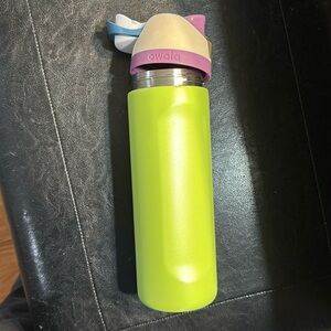Owala waterbottle 24 oz gently used
